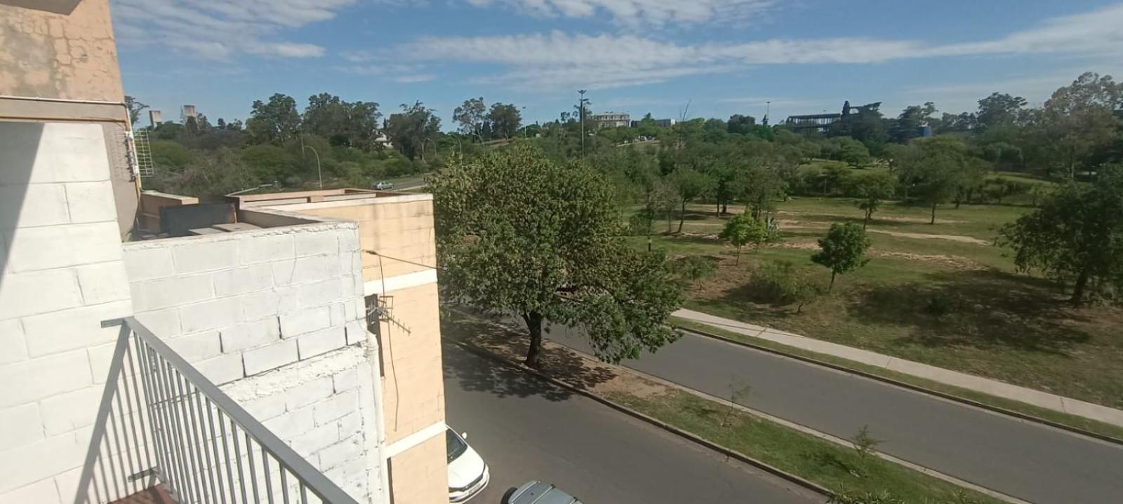 Departamento Frente A La Ciudad Universitaria *